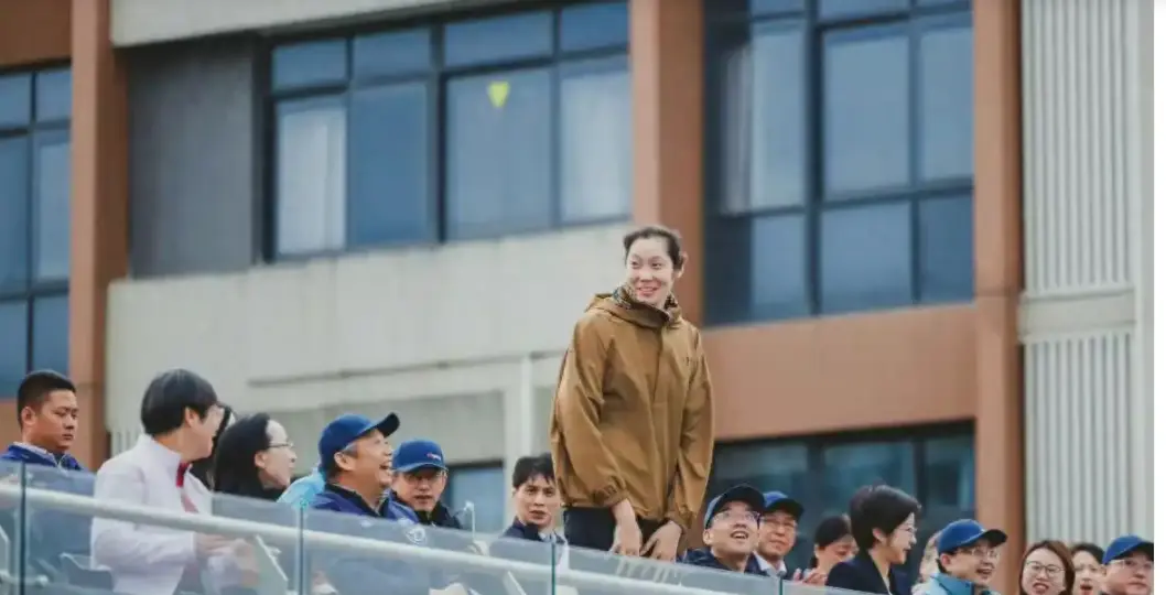 看到朱婷始 看到朱婷始