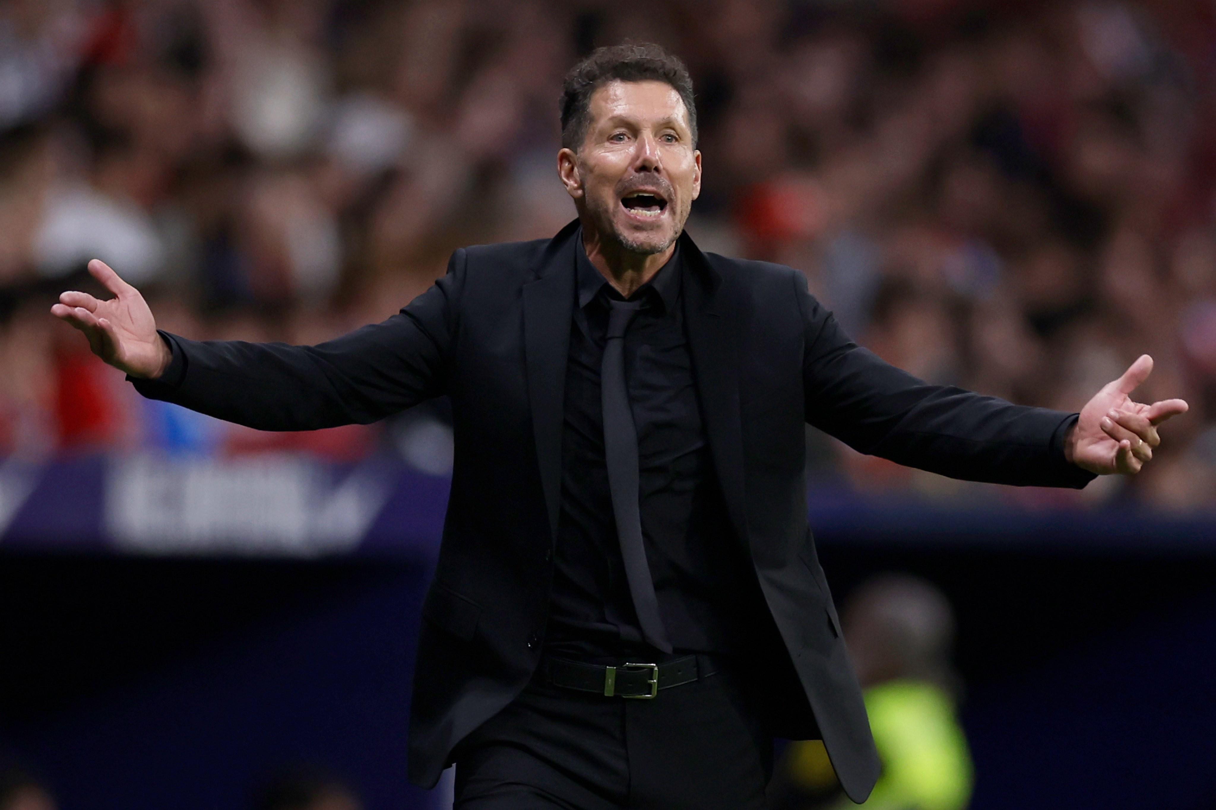 目前, 球员及俱乐 目前, 球员及俱乐