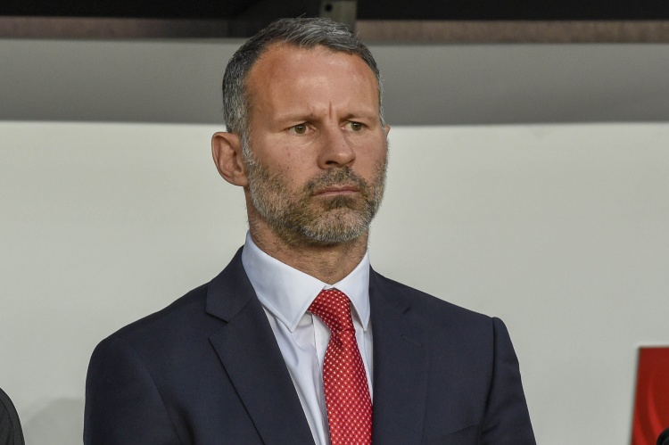 切并进行串, 阿森纳的萨